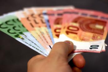 Komisja wypłaca dziewięciu państwom członkowskim 14 mld euro w ramach SURE