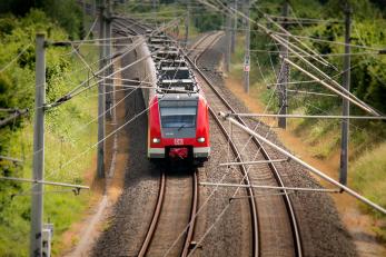 Fundamentalna transformacja transportu: Komisja przedstawia swój plan na rzecz zielonej, inteligentnej i przystępnej cenowo mobilności